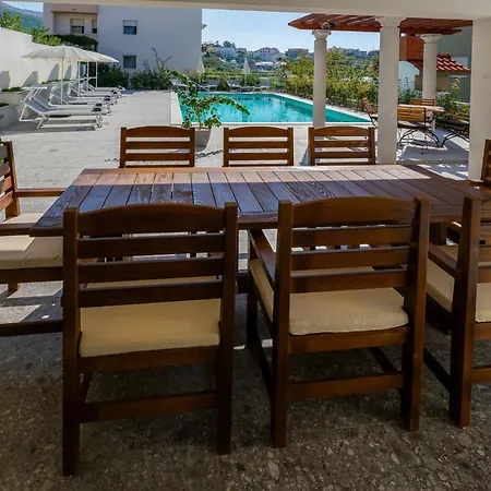 Azalea A1 アパート *