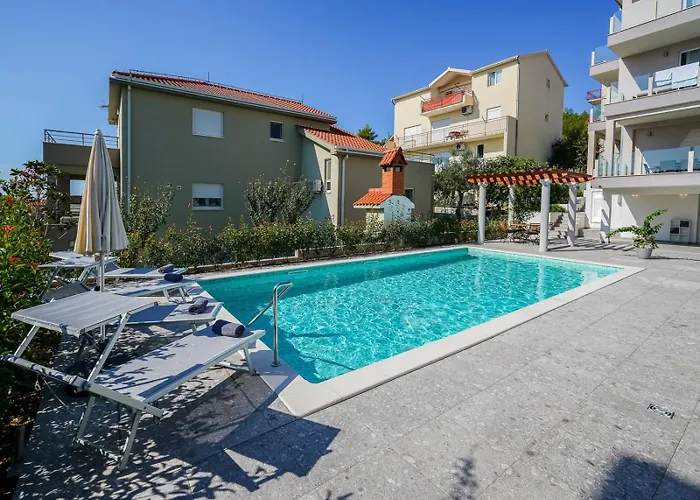 Azalea A1 Apartamento Podstrana